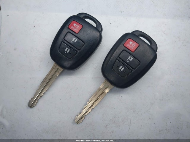 Toyota Prius C Two 2014 JTDKDTB33E1077517 Image 11