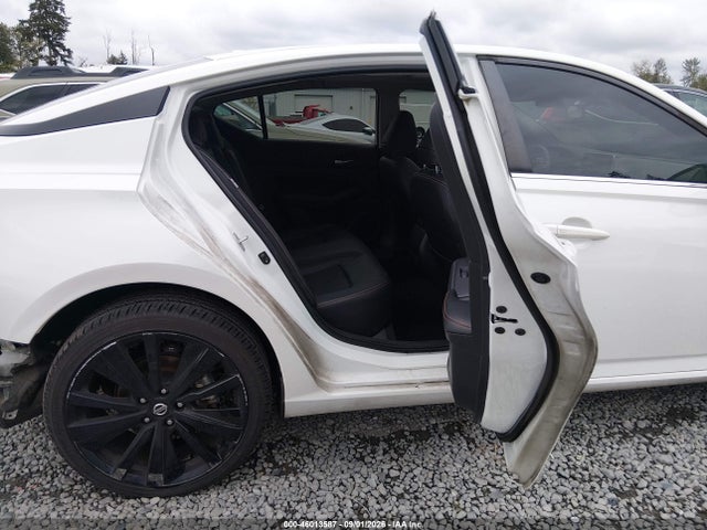 Продажа на аукционе авто 2022 Nissan Altima Sr Intelligent Awd, vin: 1N4BL4CW7NN378579, номер лота: 46013587