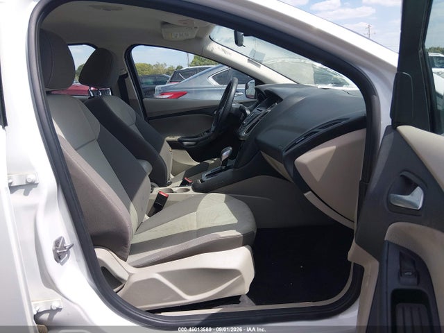 1FADP3F20EL130895 Ford FOCUS SE