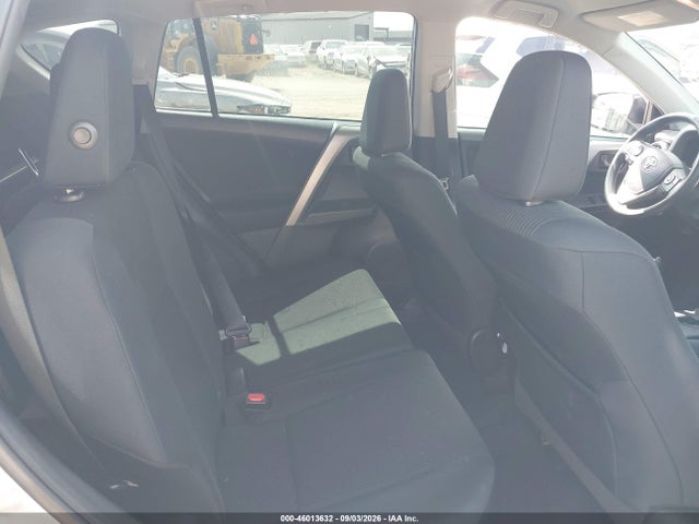 46013632 :رقم المزاد ، 2T3ZFREV9HW361569 vin ، 2017 Toyota Rav4 Le مزاد بيع