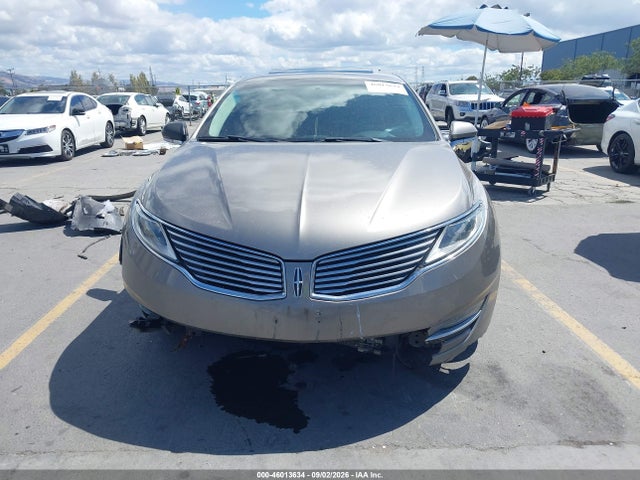 2016 Lincoln Mkz Hybrid მანქანა იყიდება აუქციონზე, vin: 3LN6L2LU7GR627795, აუქციონის ნომერი: 46013634