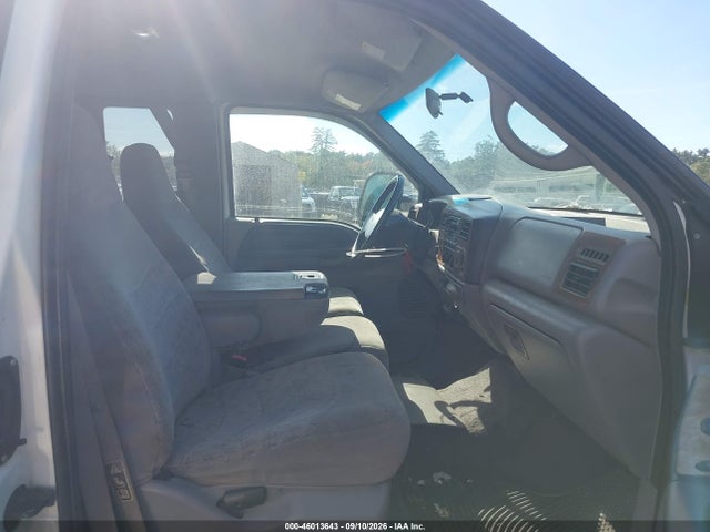 46013643 :رقم المزاد ، 1FTSX31FXYED73389 vin ، 2000 Ford F-350 Lariat/xl/xlt مزاد بيع