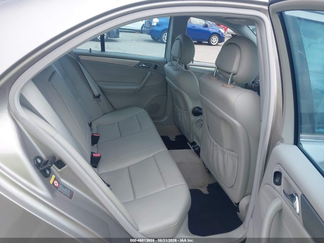 46013659 :رقم المزاد ، WDBRF40J15F721131 vin ، 2005 Mercedes-benz C 230 Kompressor Sport مزاد بيع