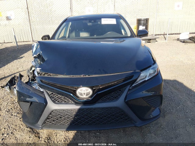2020 Toyota Camry Se Awd მანქანა იყიდება აუქციონზე, vin: 4T1G11BK6LU010640, აუქციონის ნომერი: 46013682
