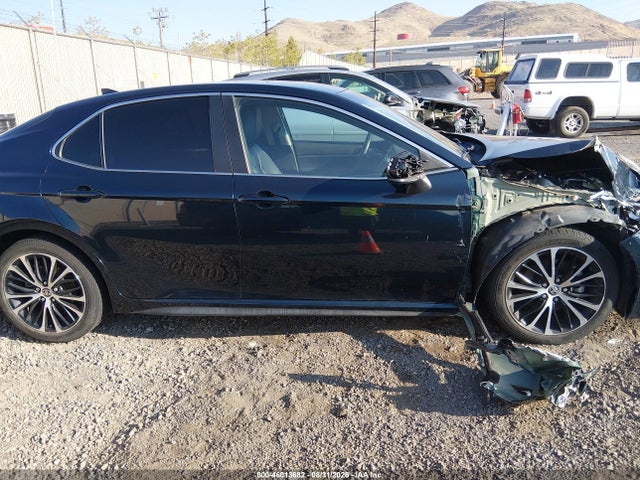 2020 Toyota Camry Se Awd მანქანა იყიდება აუქციონზე, vin: 4T1G11BK6LU010640, აუქციონის ნომერი: 46013682