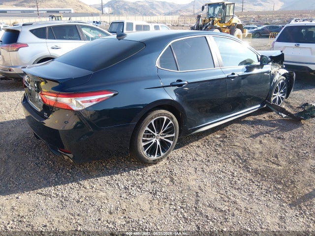 2020 Toyota Camry Se Awd მანქანა იყიდება აუქციონზე, vin: 4T1G11BK6LU010640, აუქციონის ნომერი: 46013682