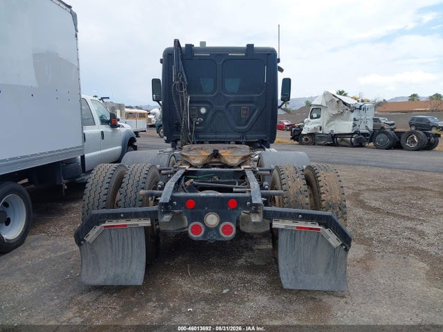 2017 Freightliner Cascadia 125 მანქანა იყიდება აუქციონზე, vin: 3AKJGEDV1HDHW0276, აუქციონის ნომერი: 46013692