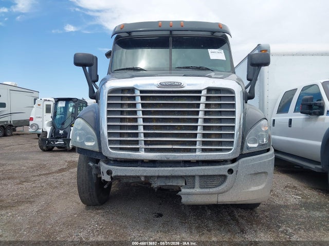 2017 Freightliner Cascadia 125 მანქანა იყიდება აუქციონზე, vin: 3AKJGEDV1HDHW0276, აუქციონის ნომერი: 46013692