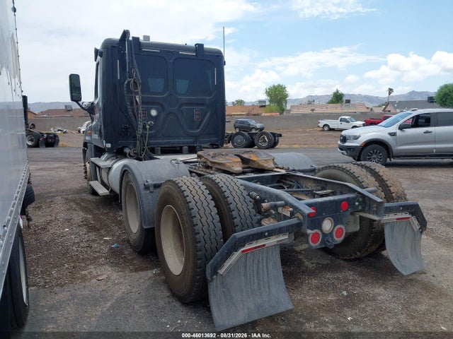 2017 Freightliner Cascadia 125 მანქანა იყიდება აუქციონზე, vin: 3AKJGEDV1HDHW0276, აუქციონის ნომერი: 46013692