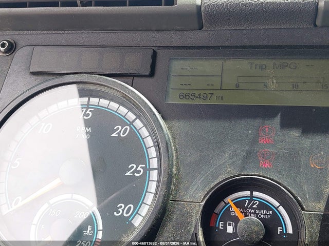 2017 Freightliner Cascadia 125 მანქანა იყიდება აუქციონზე, vin: 3AKJGEDV1HDHW0276, აუქციონის ნომერი: 46013692