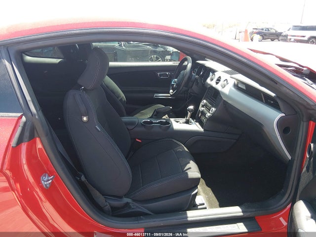 2016 Ford Mustang V6 მანქანა იყიდება აუქციონზე, vin: 1FA6P8AM6G5262131, აუქციონის ნომერი: 46013711