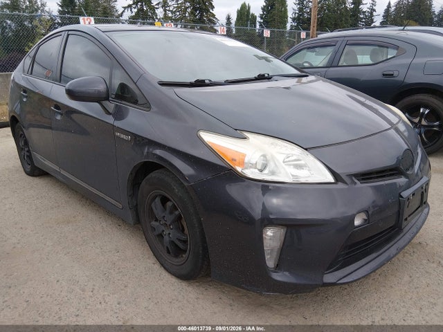 2014 Toyota Prius Three მანქანა იყიდება აუქციონზე, vin: JTDKN3DU1E1798373, აუქციონის ნომერი: 46013739