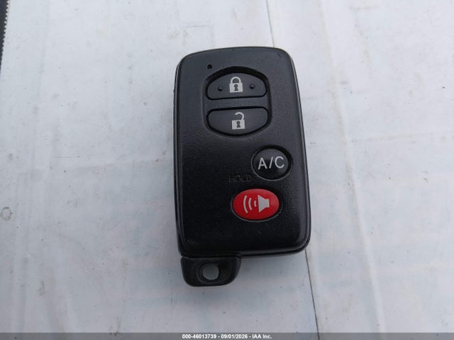 2014 Toyota Prius Three მანქანა იყიდება აუქციონზე, vin: JTDKN3DU1E1798373, აუქციონის ნომერი: 46013739