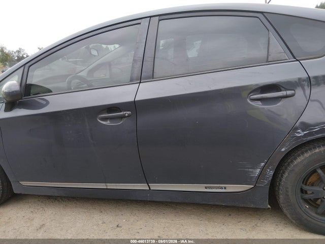 2014 Toyota Prius Three მანქანა იყიდება აუქციონზე, vin: JTDKN3DU1E1798373, აუქციონის ნომერი: 46013739