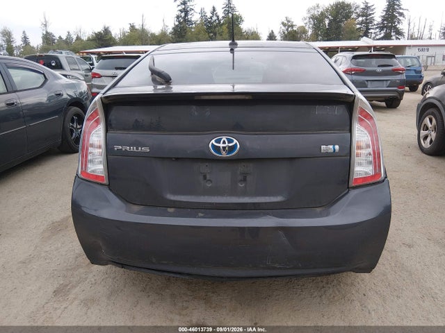 2014 Toyota Prius Three მანქანა იყიდება აუქციონზე, vin: JTDKN3DU1E1798373, აუქციონის ნომერი: 46013739