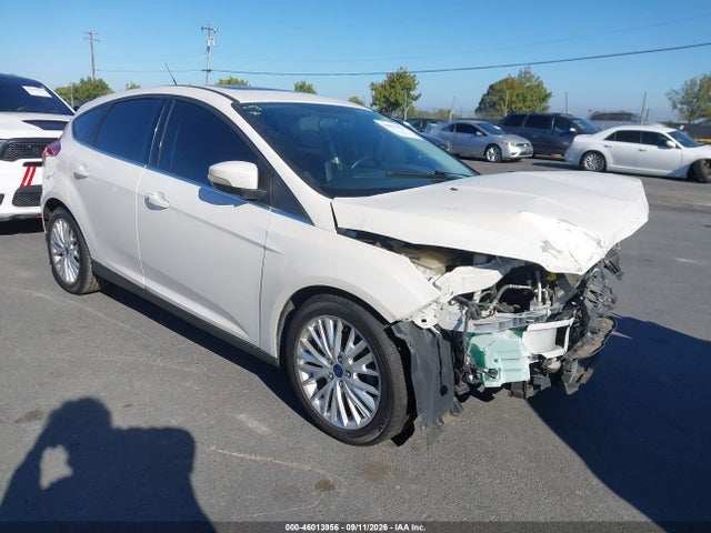 Продаж на аукціоні авто 2015 Ford Focus Titanium, vin: 1FADP3N20FL339556, номер лоту: 46013956