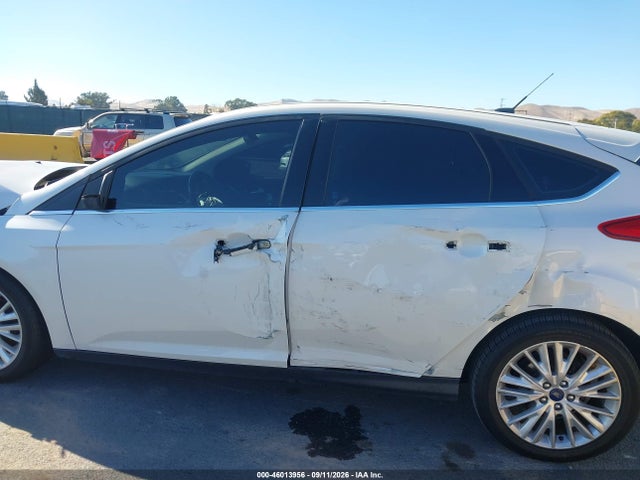 Продаж на аукціоні авто 2015 Ford Focus Titanium, vin: 1FADP3N20FL339556, номер лоту: 46013956