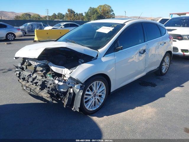 Продаж на аукціоні авто 2015 Ford Focus Titanium, vin: 1FADP3N20FL339556, номер лоту: 46013956