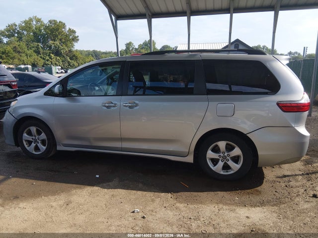 2020 Toyota Sienna Le მანქანა იყიდება აუქციონზე, vin: 5TDKZ3DC0LS035787, აუქციონის ნომერი: 46014002
