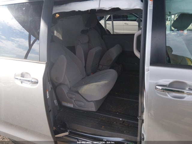 2020 Toyota Sienna Le მანქანა იყიდება აუქციონზე, vin: 5TDKZ3DC0LS035787, აუქციონის ნომერი: 46014002