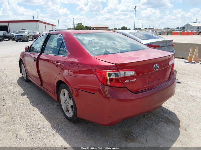 2014 Toyota Camry Se მანქანა იყიდება აუქციონზე, vin: 4T1BF1FK8EU734631, აუქციონის ნომერი: 46014101