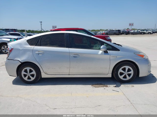 Toyota Prius Two 2014 JTDKN3DU0E0376942 Image 13
