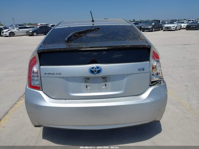 Toyota Prius Two 2014 JTDKN3DU0E0376942 Image 16