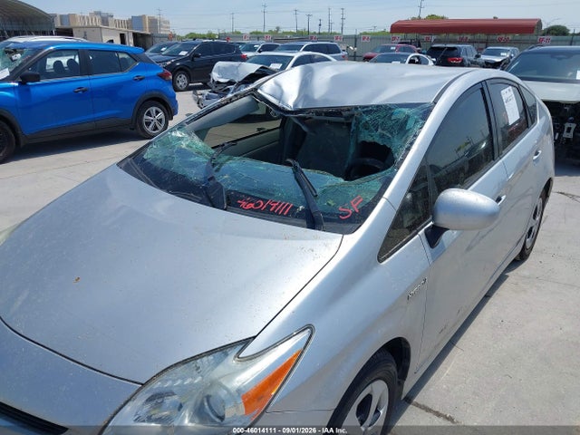 Toyota Prius Two 2014 JTDKN3DU0E0376942 Image 6