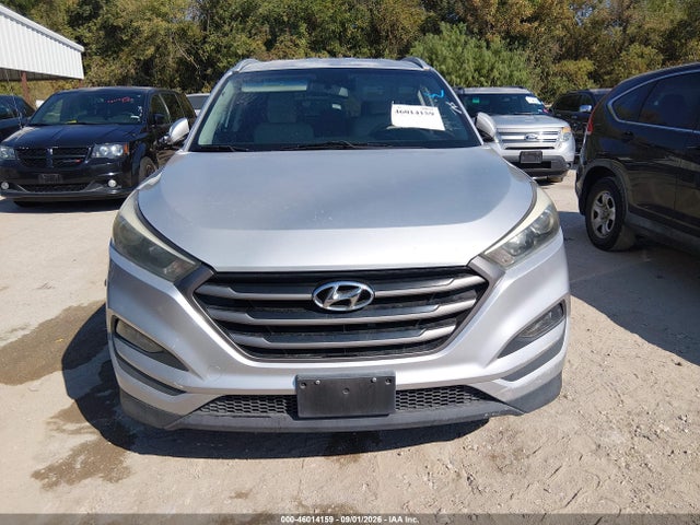 Продажа на аукционе авто 2016 Hyundai Tucson Se, vin: KM8J3CA40GU104453, номер лота: 46014159