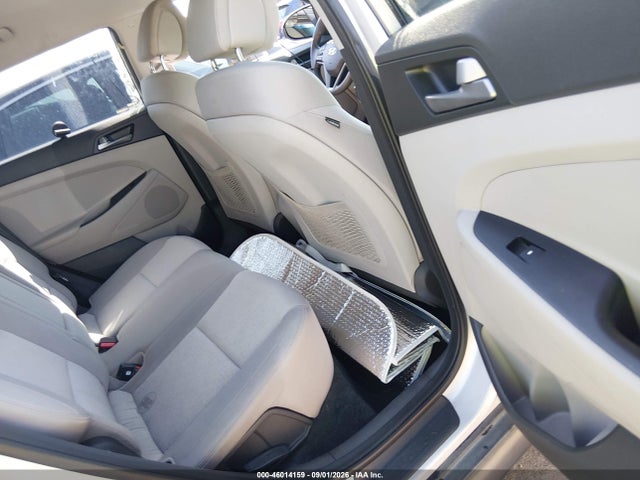 Продажа на аукционе авто 2016 Hyundai Tucson Se, vin: KM8J3CA40GU104453, номер лота: 46014159