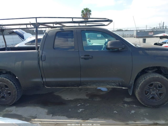 46014310 :رقم المزاد ، 5TFRY5F16BX102474 vin ، 2011 Toyota Tundra Grade 5.7l V8 مزاد بيع
