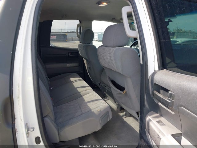 46014310 :رقم المزاد ، 5TFRY5F16BX102474 vin ، 2011 Toyota Tundra Grade 5.7l V8 مزاد بيع
