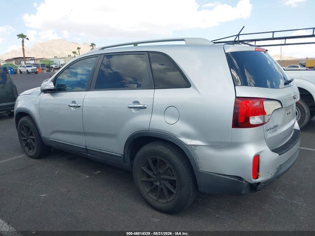 KIA SORENTO LX 2015 5XYKT4A64FG592709 Image 12