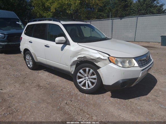 46014355 :رقم المزاد ، JF2SHAECXDH427785 vin ، 2013 Subaru Forester 2.5x Limited مزاد بيع