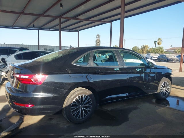 2021 Volkswagen Jetta 1.4t R-line/1.4t S მანქანა იყიდება აუქციონზე, vin: 3VWN57BU7MM078811, აუქციონის ნომერი: 46014376