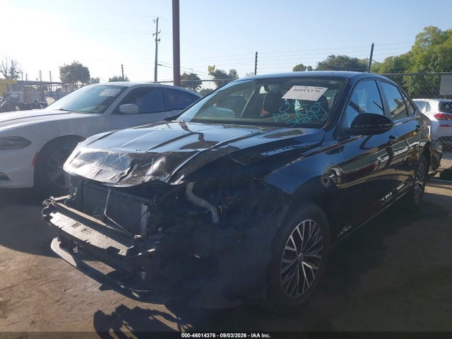 2021 Volkswagen Jetta 1.4t R-line/1.4t S მანქანა იყიდება აუქციონზე, vin: 3VWN57BU7MM078811, აუქციონის ნომერი: 46014376