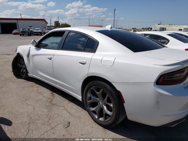 2015 Dodge Charger Sxt მანქანა იყიდება აუქციონზე, vin: 2C3CDXHG2FH886729, აუქციონის ნომერი: 46014434
