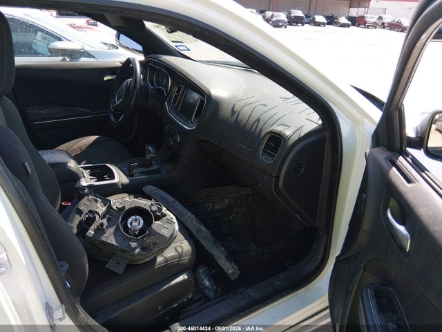 2015 Dodge Charger Sxt მანქანა იყიდება აუქციონზე, vin: 2C3CDXHG2FH886729, აუქციონის ნომერი: 46014434