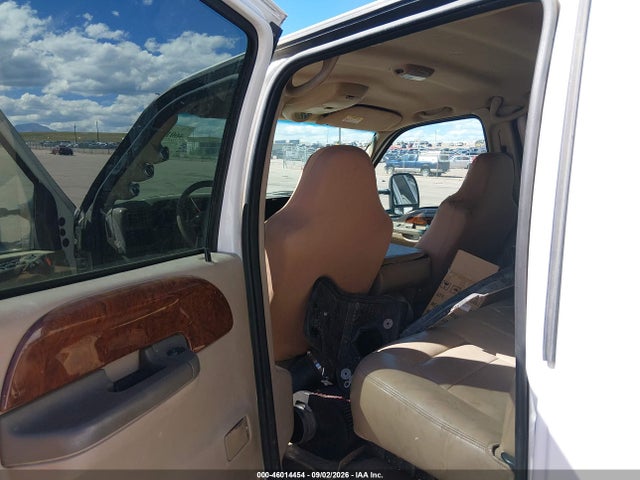 2003 Ford F-350 Lariat/xl/xlt მანქანა იყიდება აუქციონზე, vin: 1FTWW33P23EB55241, აუქციონის ნომერი: 46014454