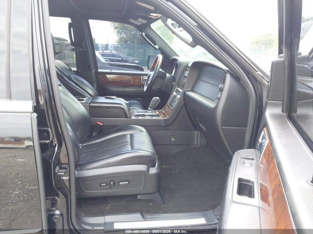 5LMJJ3JT1HEL01136 Lincoln Navigator L Select