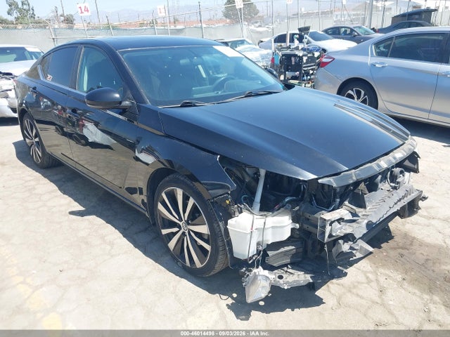 2019 1N4BL4CV3KN306569 main image