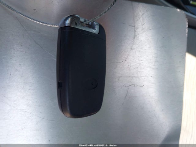 Hyundai SONATA HYBRID 2015 KMHEC4A45FA138931 Image 11