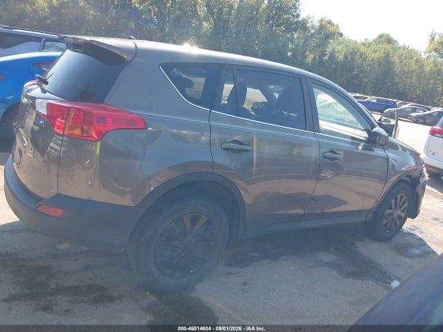 2015 Toyota Rav4 Le მანქანა იყიდება აუქციონზე, vin: JTMBFREV1FD110038, აუქციონის ნომერი: 46014604