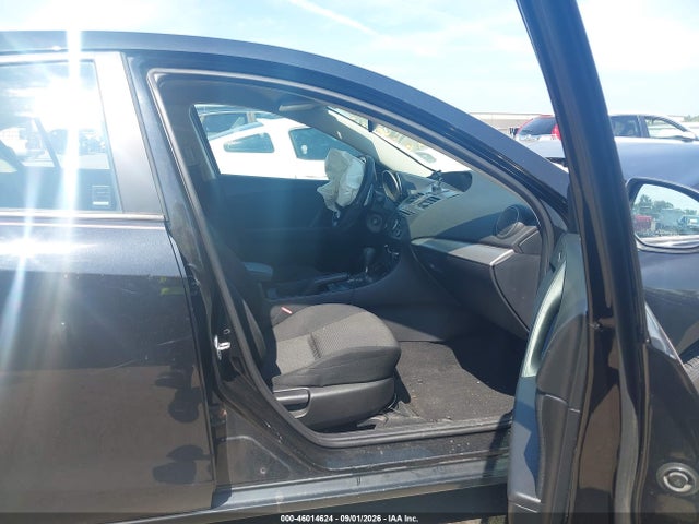 46014624 :رقم المزاد ، JM1BL1TF3D1764995 vin ، 2013 Mazda Mazda3 I Sv مزاد بيع