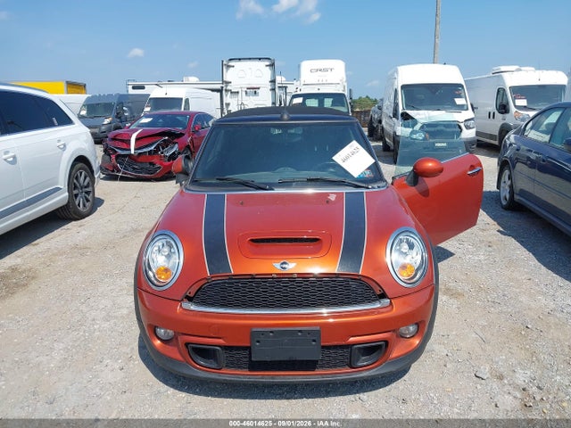 Продажа на аукционе авто 2013 Mini Convertible Cooper S, vin: WMWZP3C55DT297828, номер лота: 46014625