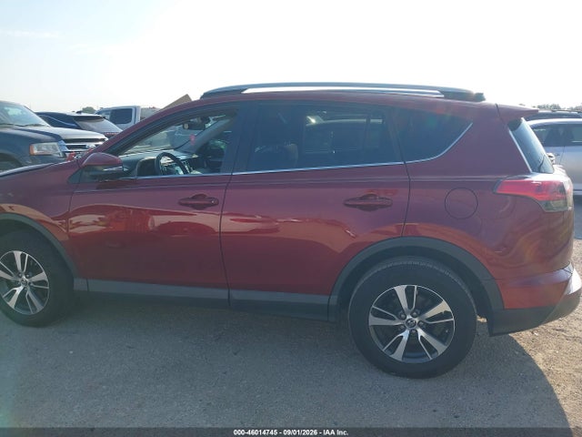 46014745 :رقم المزاد ، 2T3WFREV1JW470052 vin ، 2018 Toyota Rav4 Xle مزاد بيع