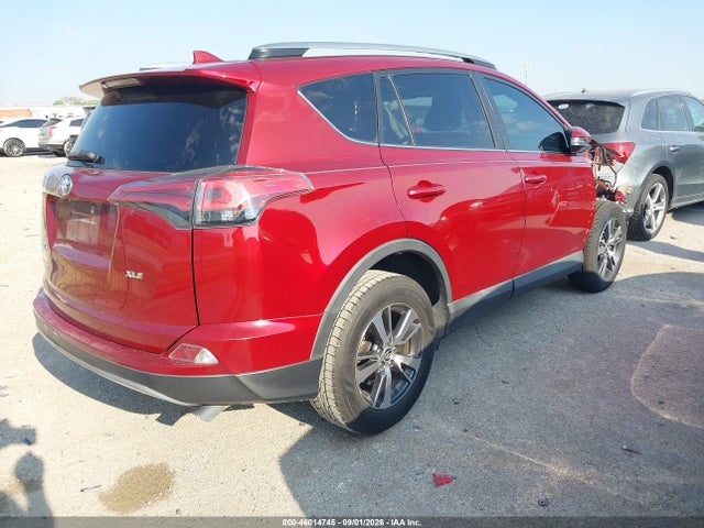 46014745 :رقم المزاد ، 2T3WFREV1JW470052 vin ، 2018 Toyota Rav4 Xle مزاد بيع