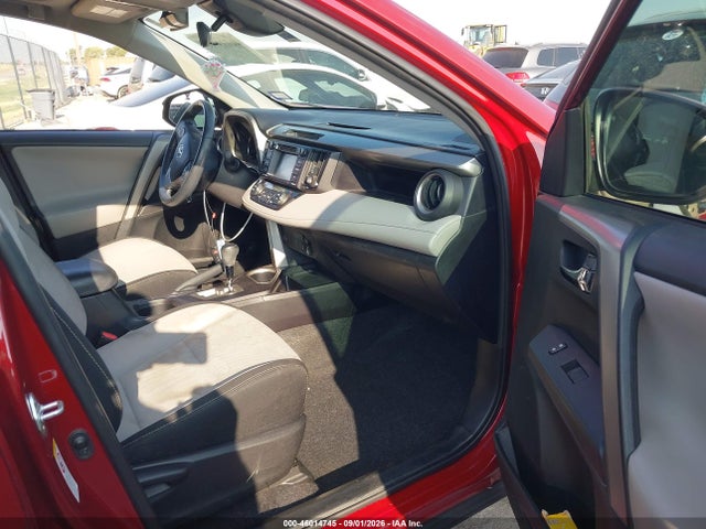 46014745 :رقم المزاد ، 2T3WFREV1JW470052 vin ، 2018 Toyota Rav4 Xle مزاد بيع