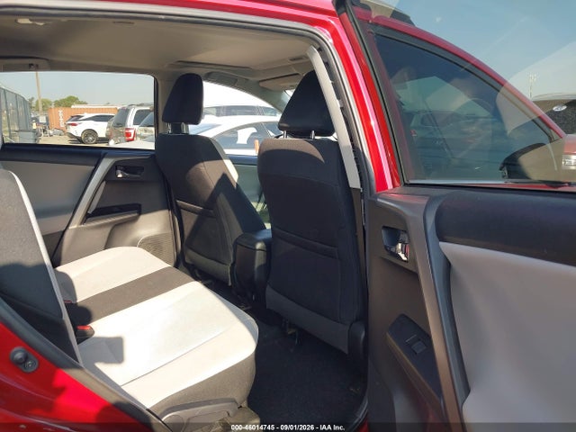 46014745 :رقم المزاد ، 2T3WFREV1JW470052 vin ، 2018 Toyota Rav4 Xle مزاد بيع