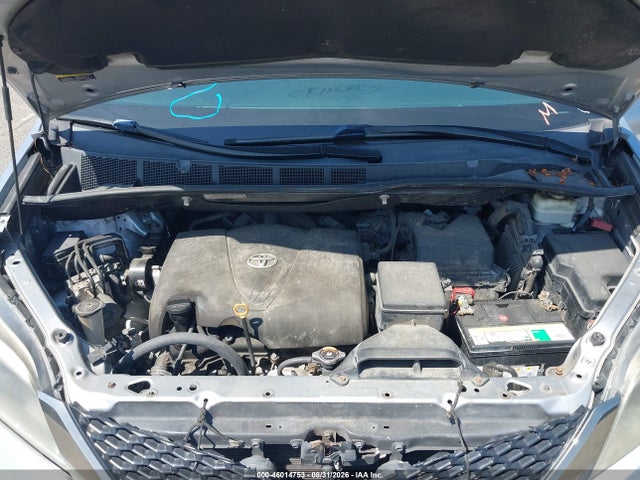 Toyota Sienna Se 8 Passenger 2017 5TDXZ3DC5HS873360 Image 10